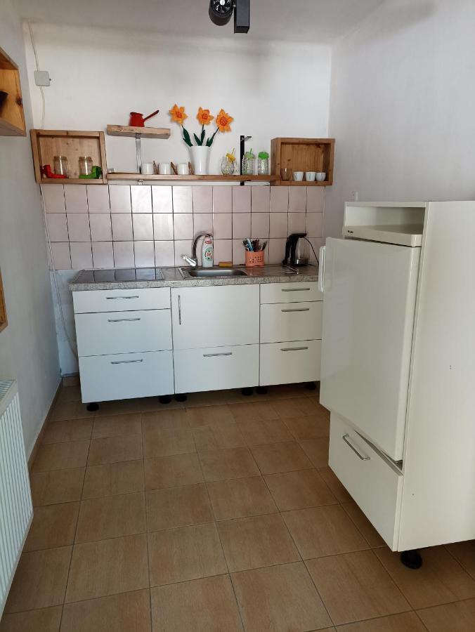 Uj Vilag Apartamento Harkány Exterior foto